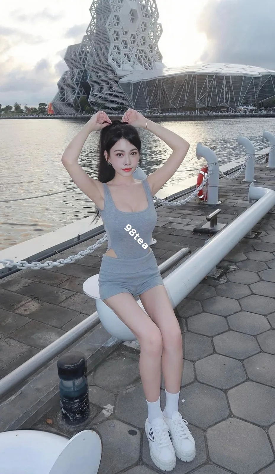 七點半