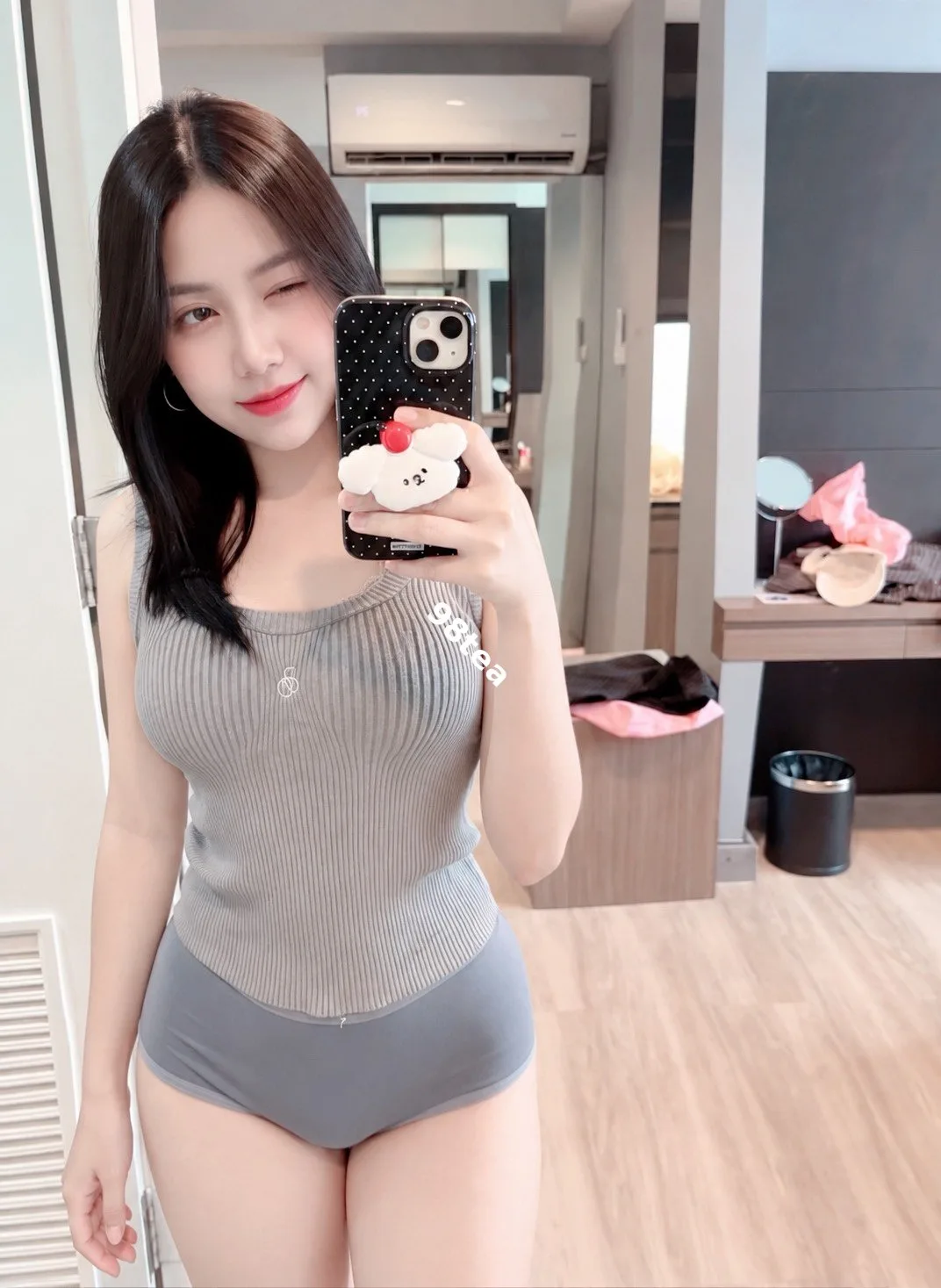 柔伊