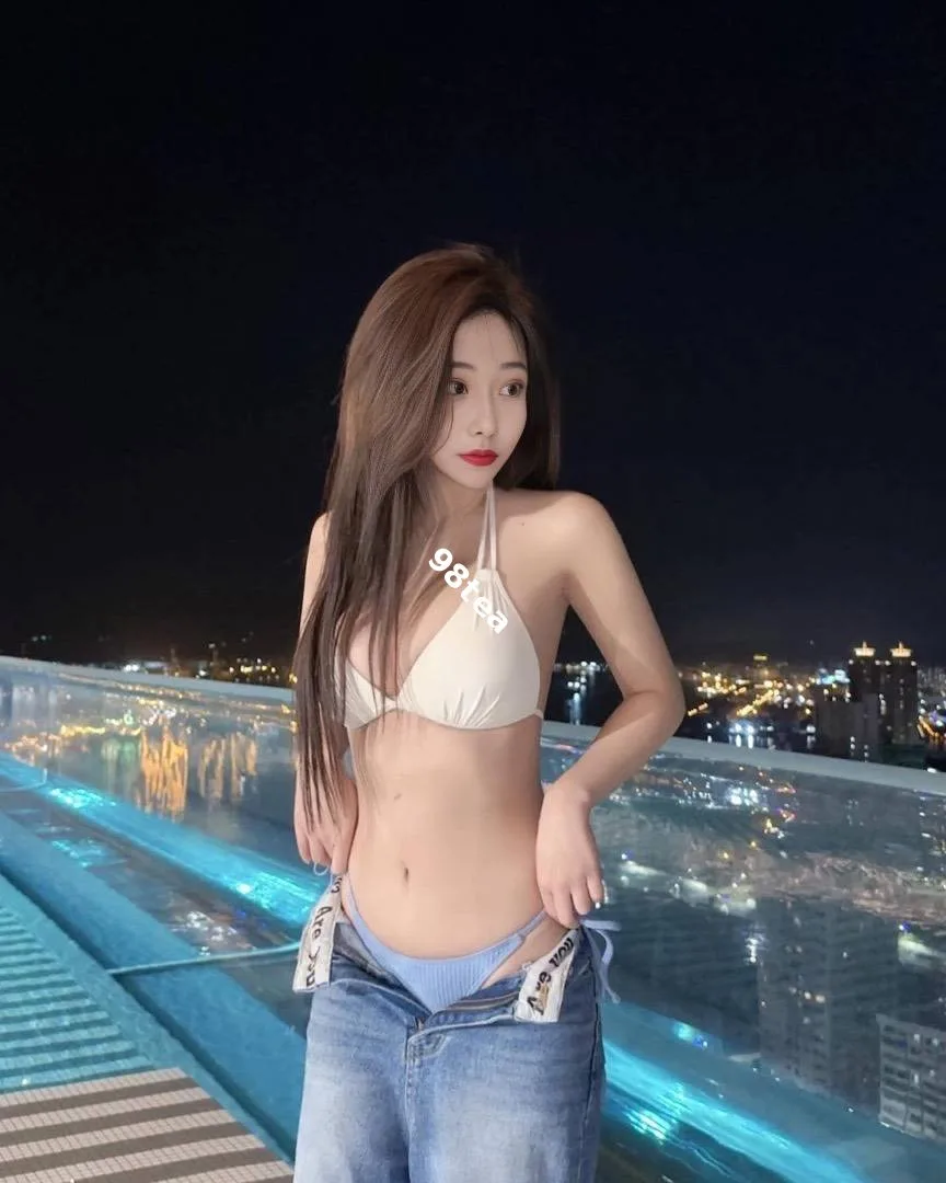 小松梨香