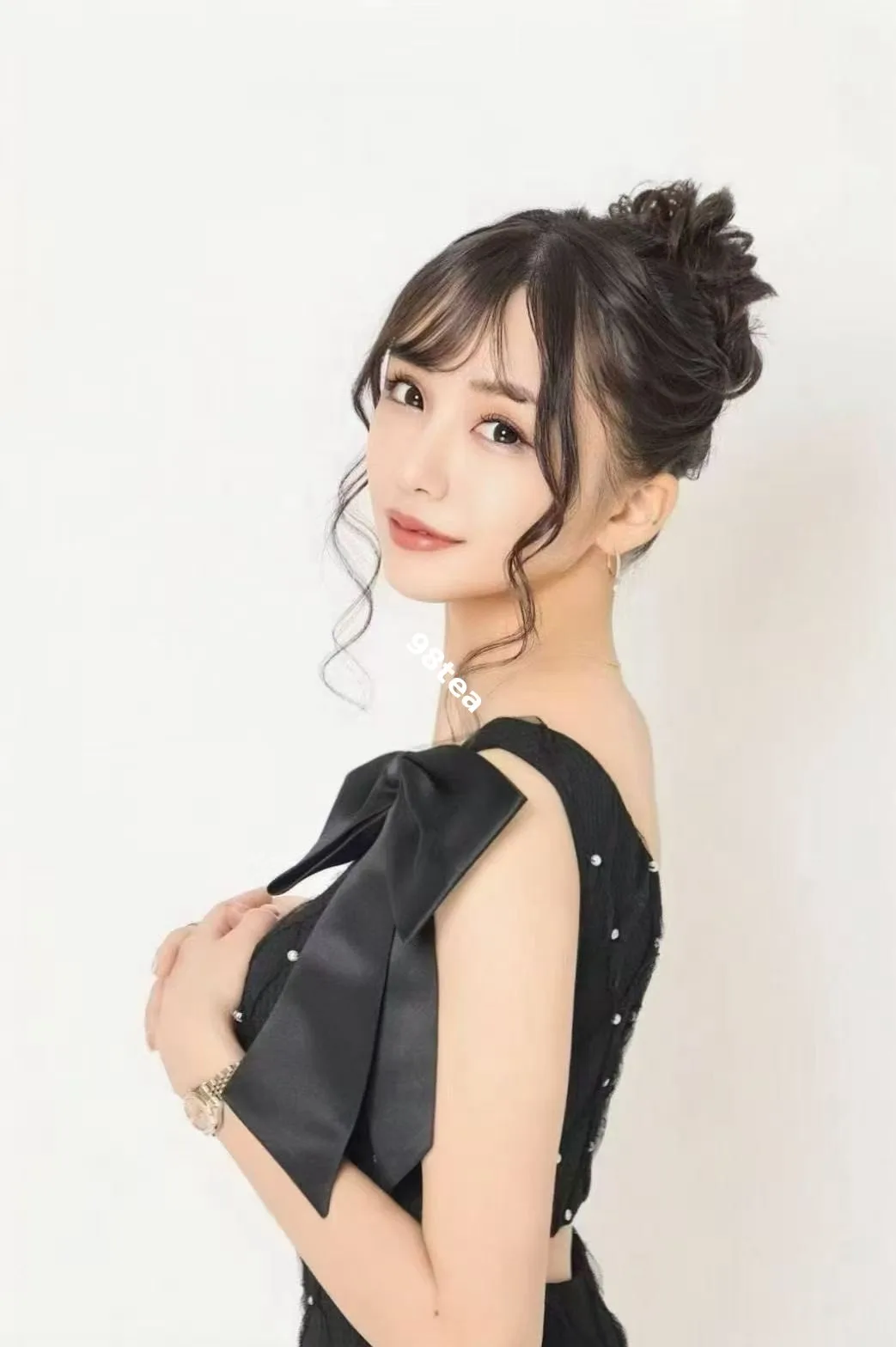炭佐麻里