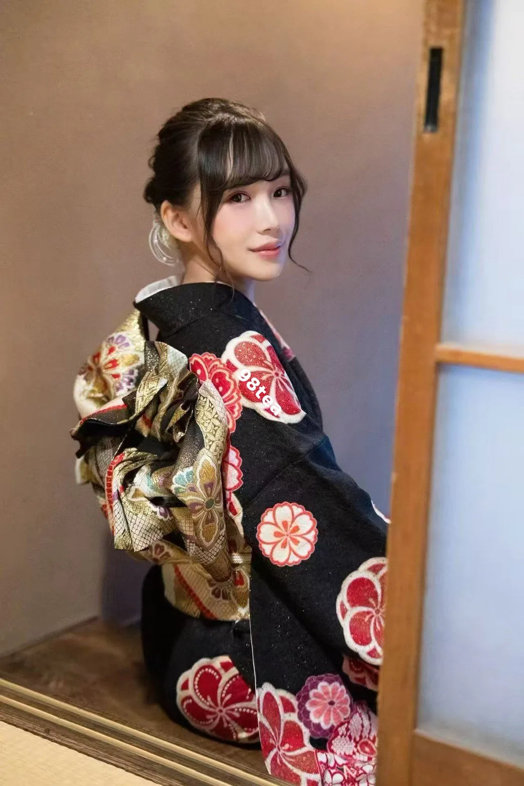 炭佐麻里